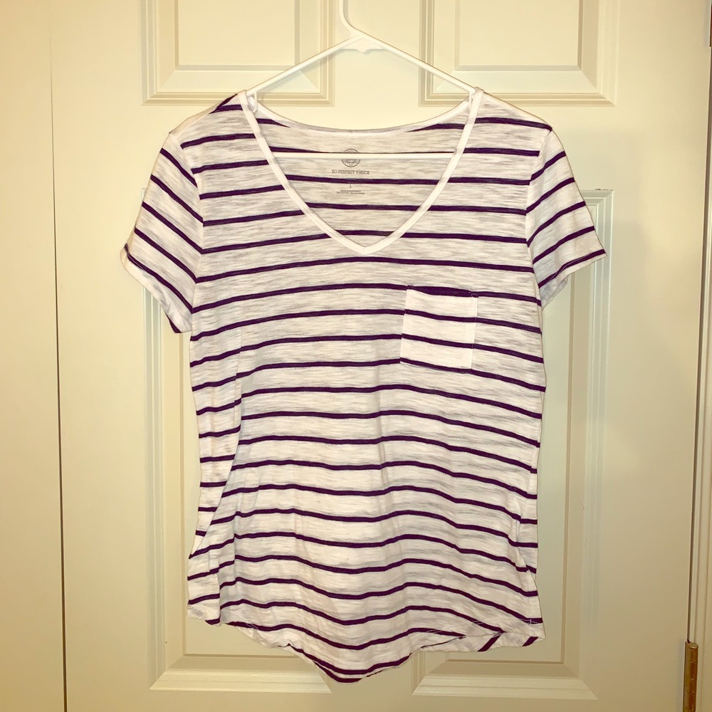 White T with navy stripes